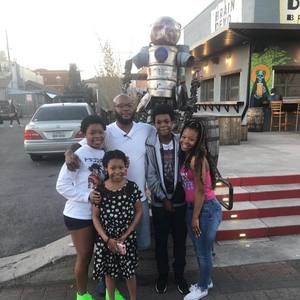 Meet your Posher, Toni